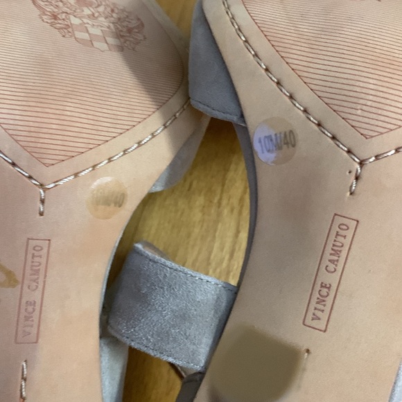 Vince Camuto Carlotte tan suede heels size 10 M like new NWOT pointed toe 4”heel - Picture 8 of 12